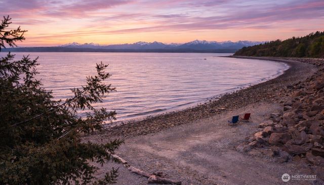 414 NW 117th Street, Seattle, WA 98177