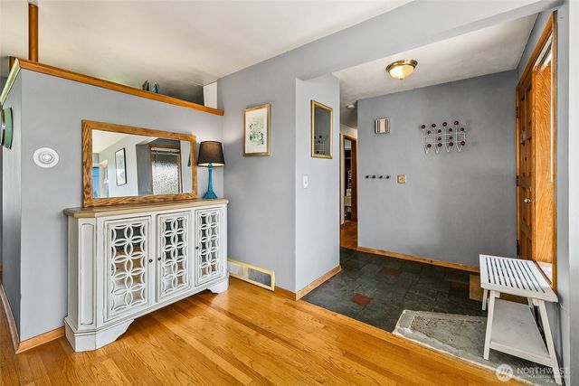 414 NW 117th Street, Seattle, WA 98177