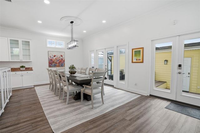 5201 S JULES VERNE COURT, Tampa, FL 33611