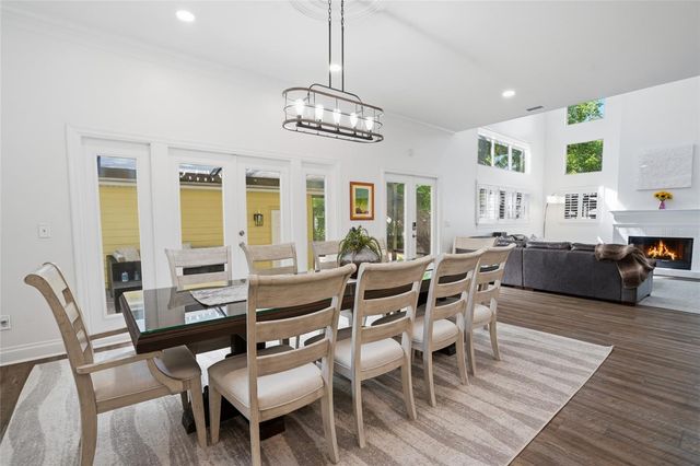 5201 S JULES VERNE COURT, Tampa, FL 33611