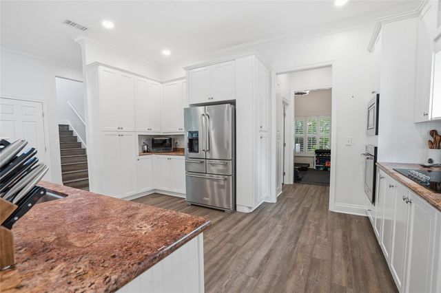 5201 S JULES VERNE COURT, Tampa, FL 33611