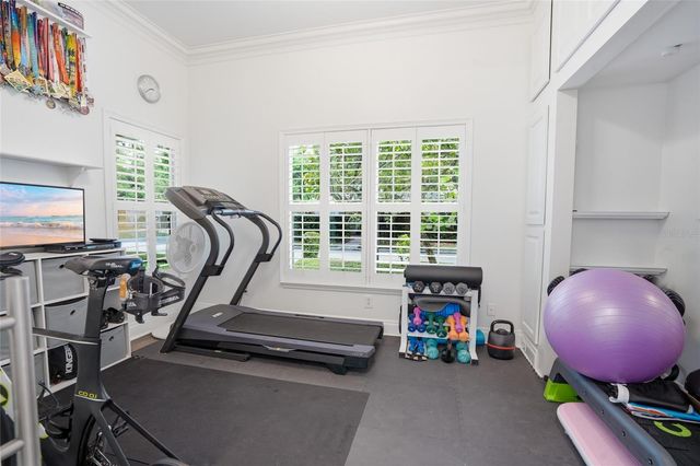 5201 S JULES VERNE COURT, Tampa, FL 33611