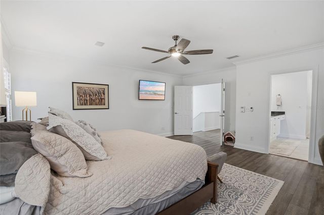 5201 S JULES VERNE COURT, Tampa, FL 33611