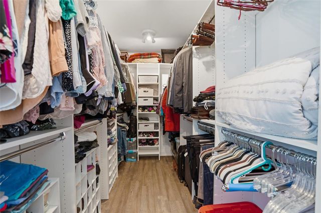 5201 S JULES VERNE COURT, Tampa, FL 33611