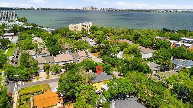 5201 S JULES VERNE COURT, Tampa, FL 33611