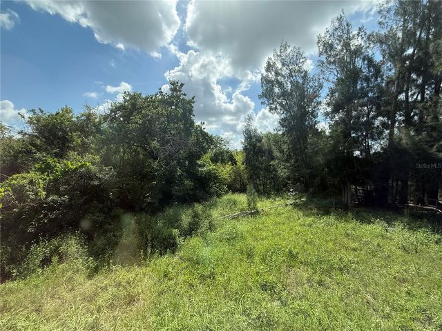 3035 CRYSTAL HILLS DRIVE, Lakeland, FL 33801