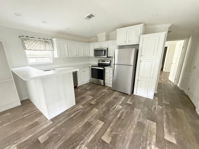 3035 CRYSTAL HILLS DRIVE, Lakeland, FL 33801