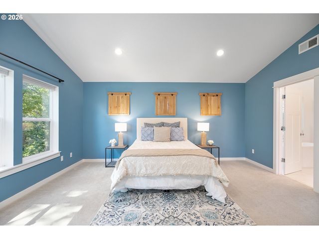 995 Se OLIVE Way, Estacada, OR 97023