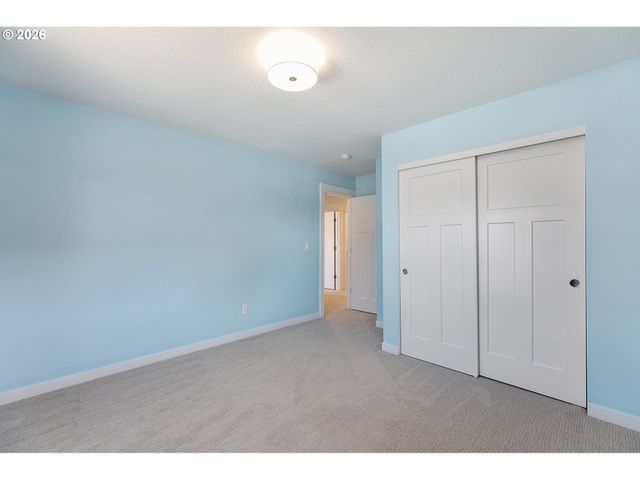 995 Se OLIVE Way, Estacada, OR 97023