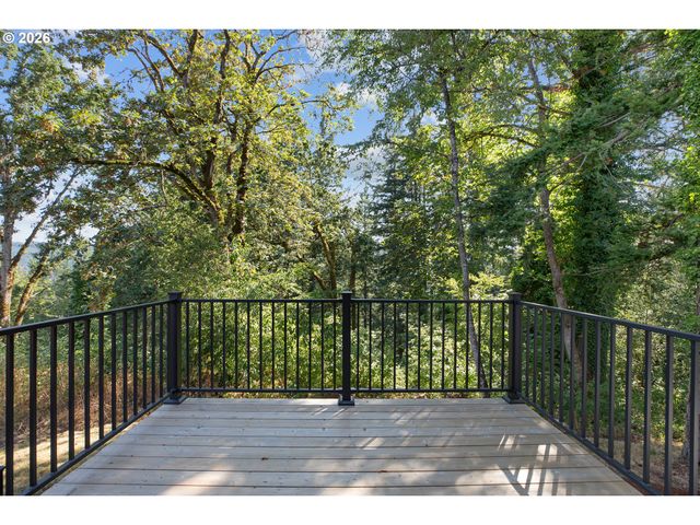 995 Se OLIVE Way, Estacada, OR 97023