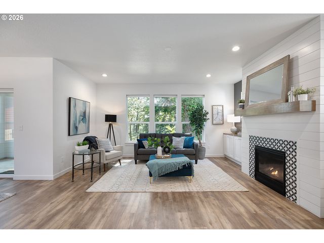 995 Se OLIVE Way, Estacada, OR 97023