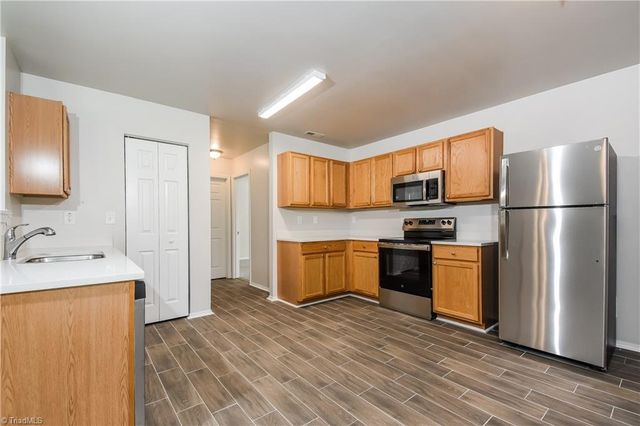 4533 Vernon Farms Boulevard, Kernersville, NC 27284