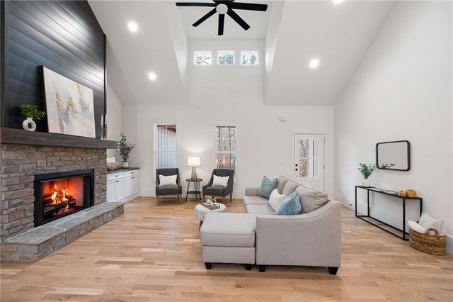 114 Folsom Road NW, Adairsville, GA 30103