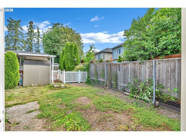 12450 Sw FISCHER Rd 146, Portland, OR 97224