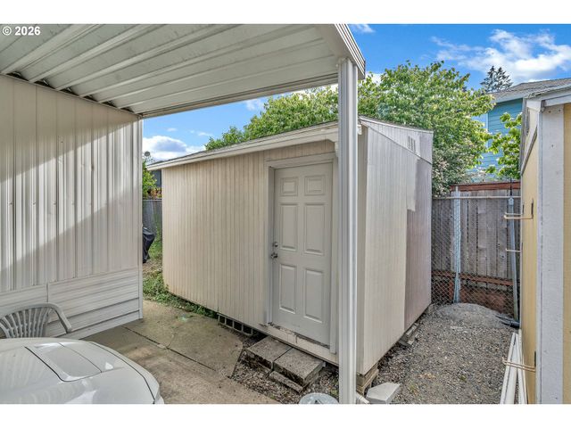 12450 Sw FISCHER Rd 146, Portland, OR 97224