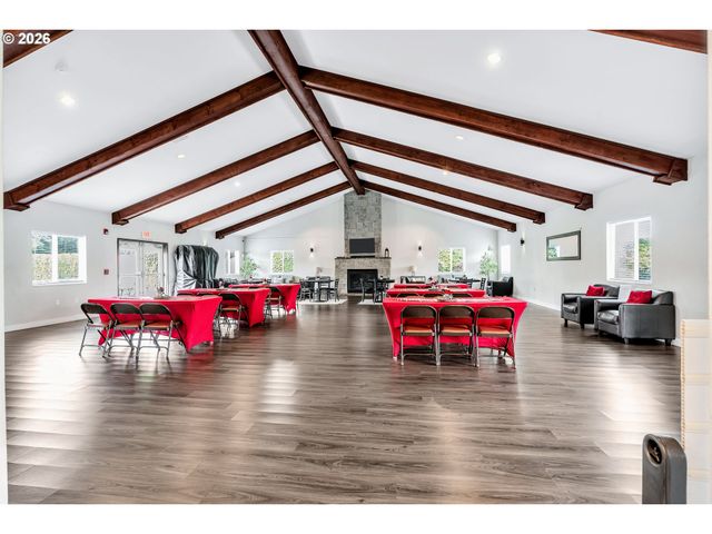 12450 Sw FISCHER Rd 146, Portland, OR 97224