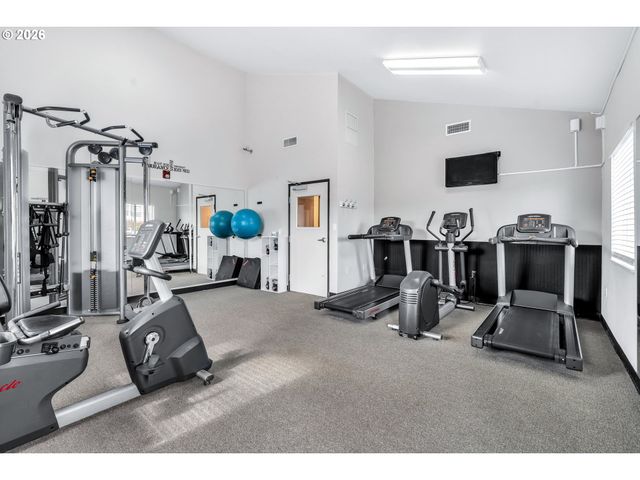 12450 Sw FISCHER Rd 146, Portland, OR 97224