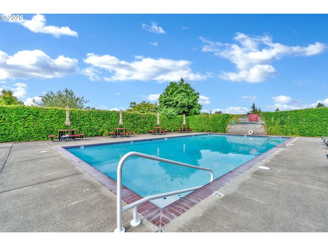 12450 Sw FISCHER Rd 146, Portland, OR 97224