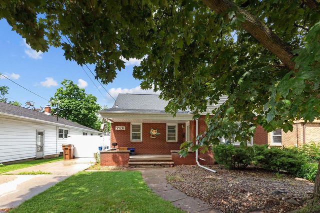 728 TAYCO STREET, Menasha, WI 54952