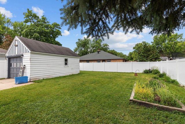 728 TAYCO STREET, Menasha, WI 54952