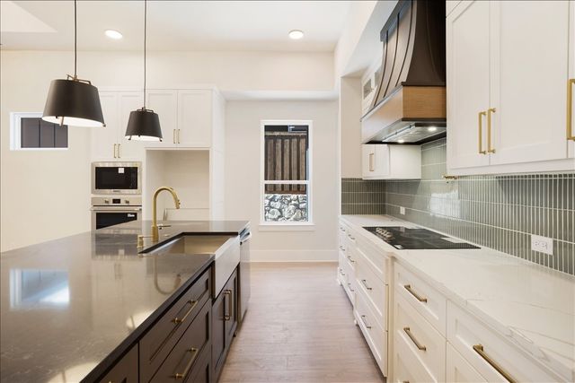 9 Greenway Bend, Pottsboro, TX 75076