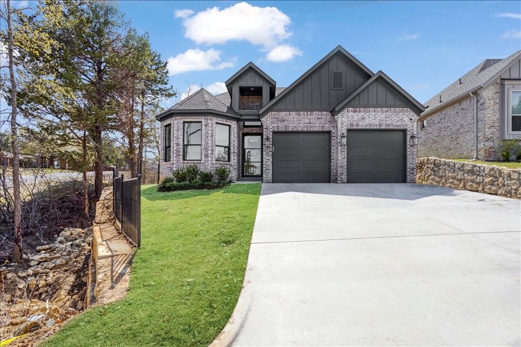 9 Greenway Bend, Pottsboro, TX 75076