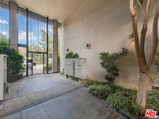 3166 S Sepulveda Boulevard 22, Los Angeles, CA 90034