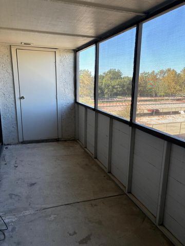 3055 SW Walnut Bend Lane 33, Houston, TX 77042