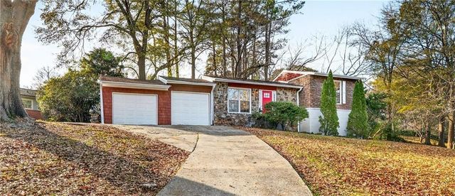 2918 Highland SE Drive, Smyrna, GA 30080