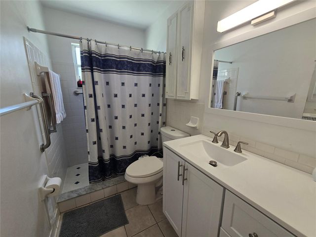 5217 81ST STREET N 3, St Petersburg, FL 33709