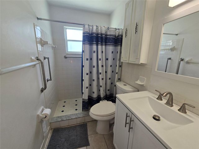 5217 81ST STREET N 3, St Petersburg, FL 33709