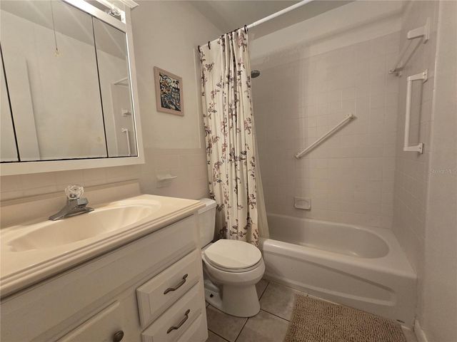 5217 81ST STREET N 3, St Petersburg, FL 33709