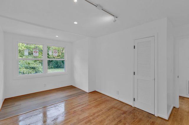 3638 Estes Rd, Nashville, TN 37215