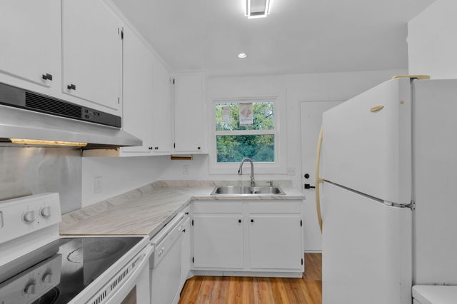 3638 Estes Rd, Nashville, TN 37215