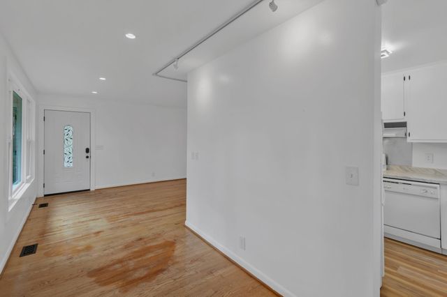 3638 Estes Rd, Nashville, TN 37215