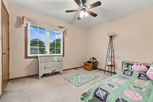 725 NE 9th Street, Ankeny, IA 50021