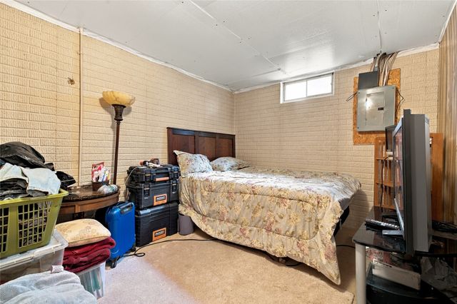 725 NE 9th Street, Ankeny, IA 50021