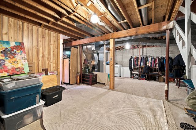 725 NE 9th Street, Ankeny, IA 50021