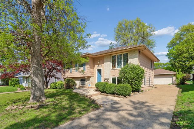 2807 54th Street, Des Moines, IA 50310