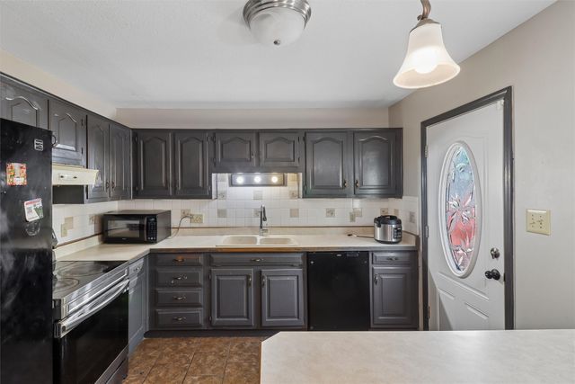 2807 54th Street, Des Moines, IA 50310