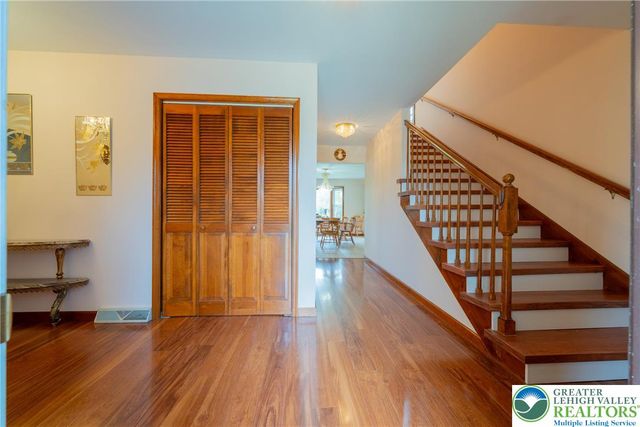 3127 South 4th Avenue, Whitehall Twp, PA 18052