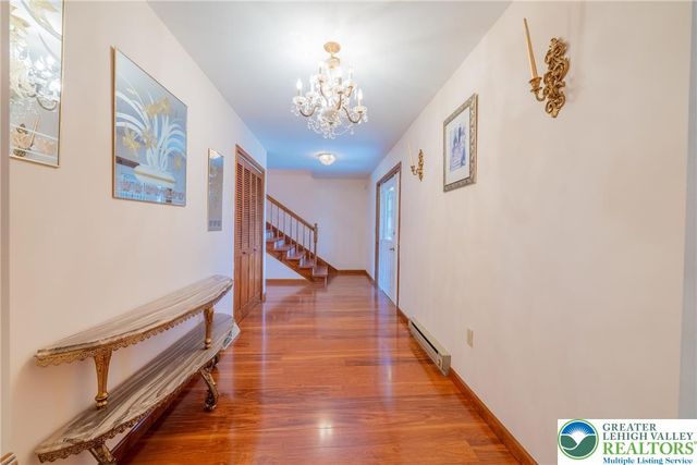 3127 South 4th Avenue, Whitehall Twp, PA 18052