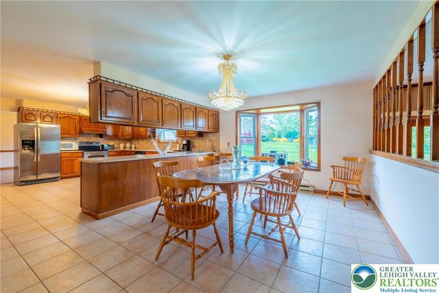 3127 South 4th Avenue, Whitehall Twp, PA 18052