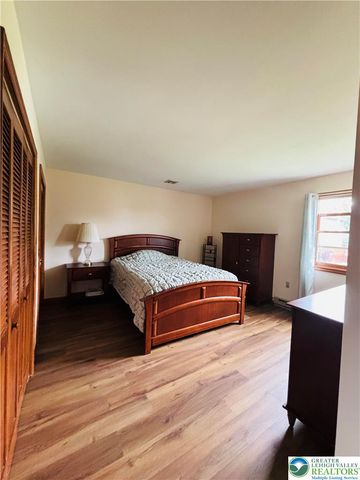 3127 South 4th Avenue, Whitehall Twp, PA 18052