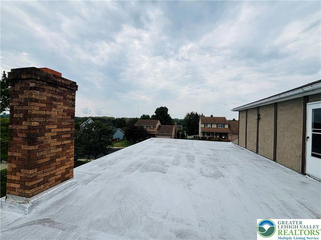 3127 South 4th Avenue, Whitehall Twp, PA 18052