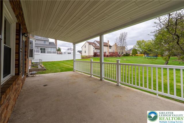 3127 South 4th Avenue, Whitehall Twp, PA 18052