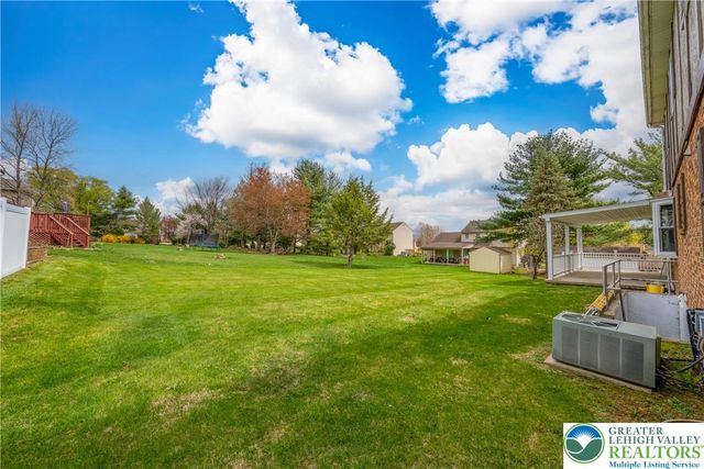 3127 South 4th Avenue, Whitehall Twp, PA 18052