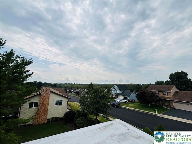 3127 South 4th Avenue, Whitehall Twp, PA 18052