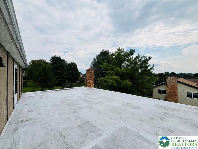 3127 South 4th Avenue, Whitehall Twp, PA 18052