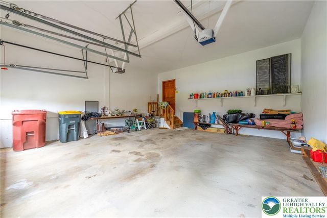 3127 South 4th Avenue, Whitehall Twp, PA 18052